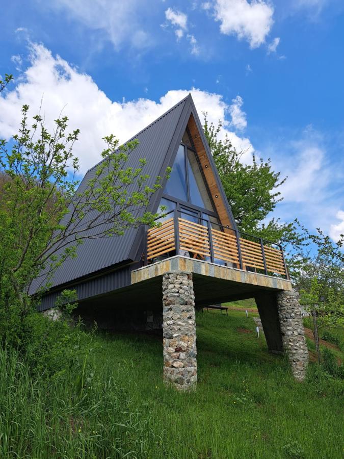 Fern Farm Tiny Home モイコヴァツ エクステリア 写真