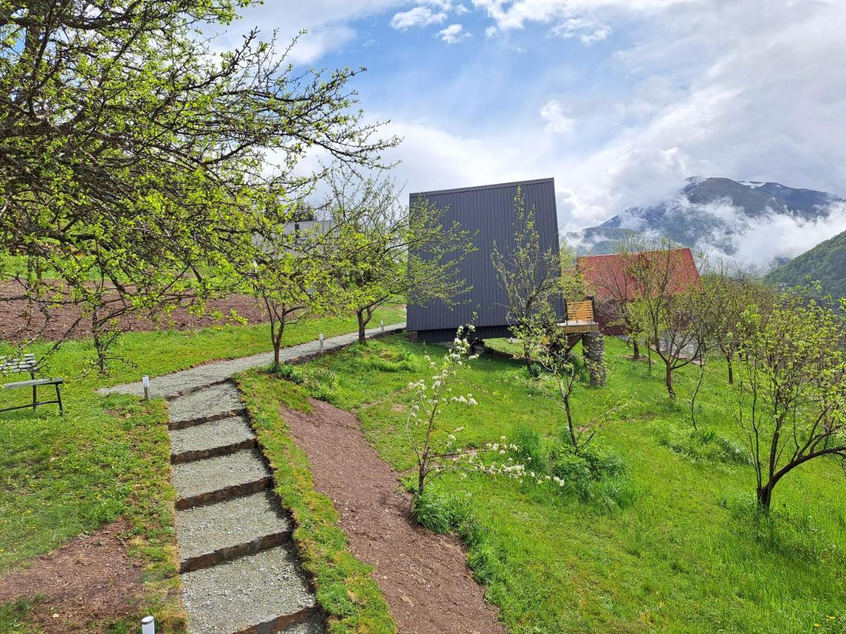 Fern Farm Tiny Home モイコヴァツ エクステリア 写真