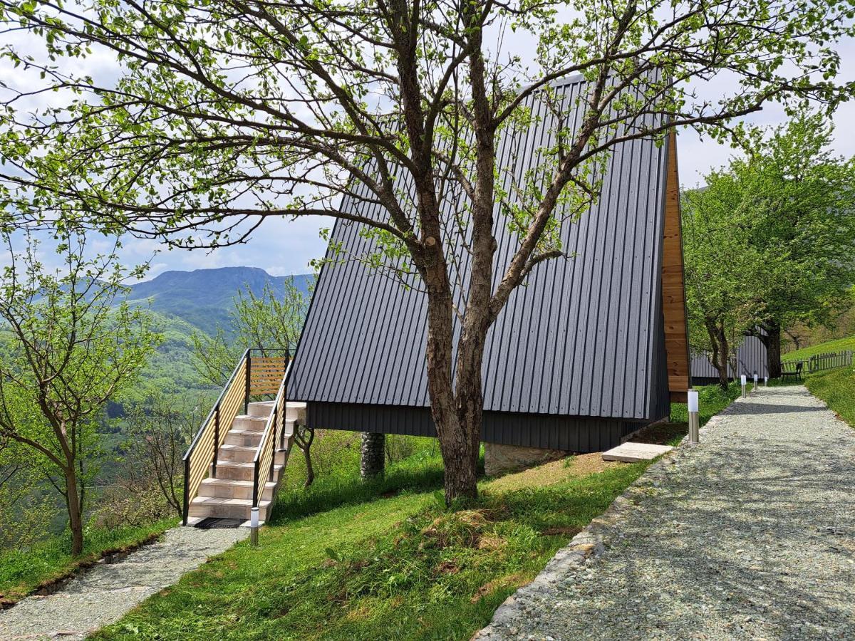Fern Farm Tiny Home モイコヴァツ エクステリア 写真