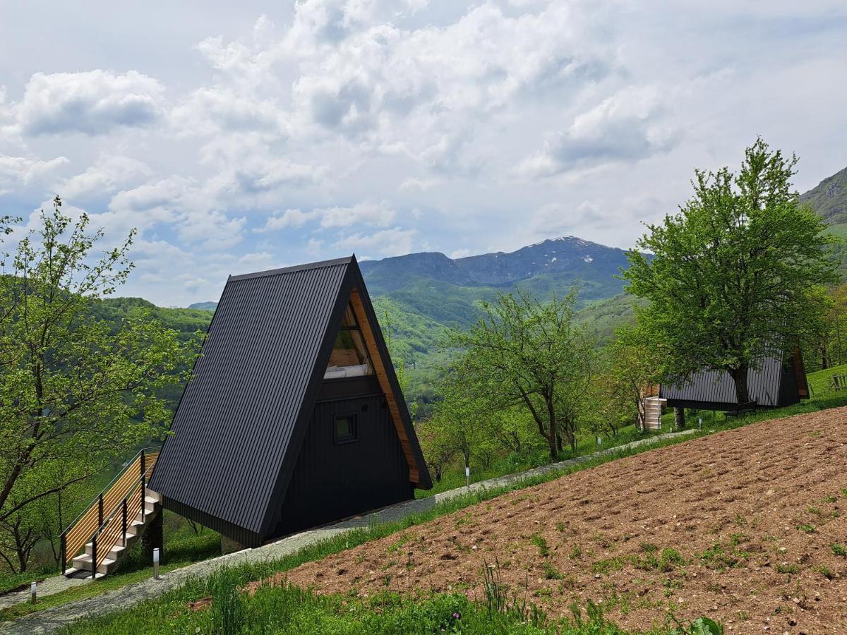 Fern Farm Tiny Home モイコヴァツ エクステリア 写真